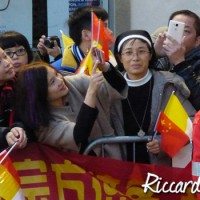 La comunità cinese rappresentata in piazza del Duomo