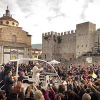 Papa Francesco in piazza delle Carceri