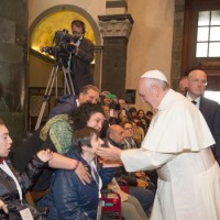 Una carezza da Papa Francesco